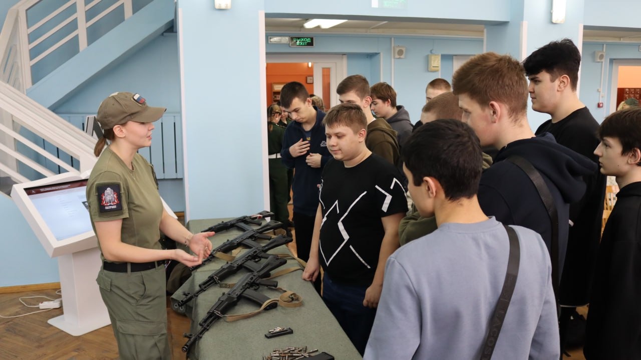 В Асеевке наградили победителей Патриотического ЛитМарафона #КодПобеда В Асеевке наградили победителей Патриотического ЛитМарафона #КодПобеда