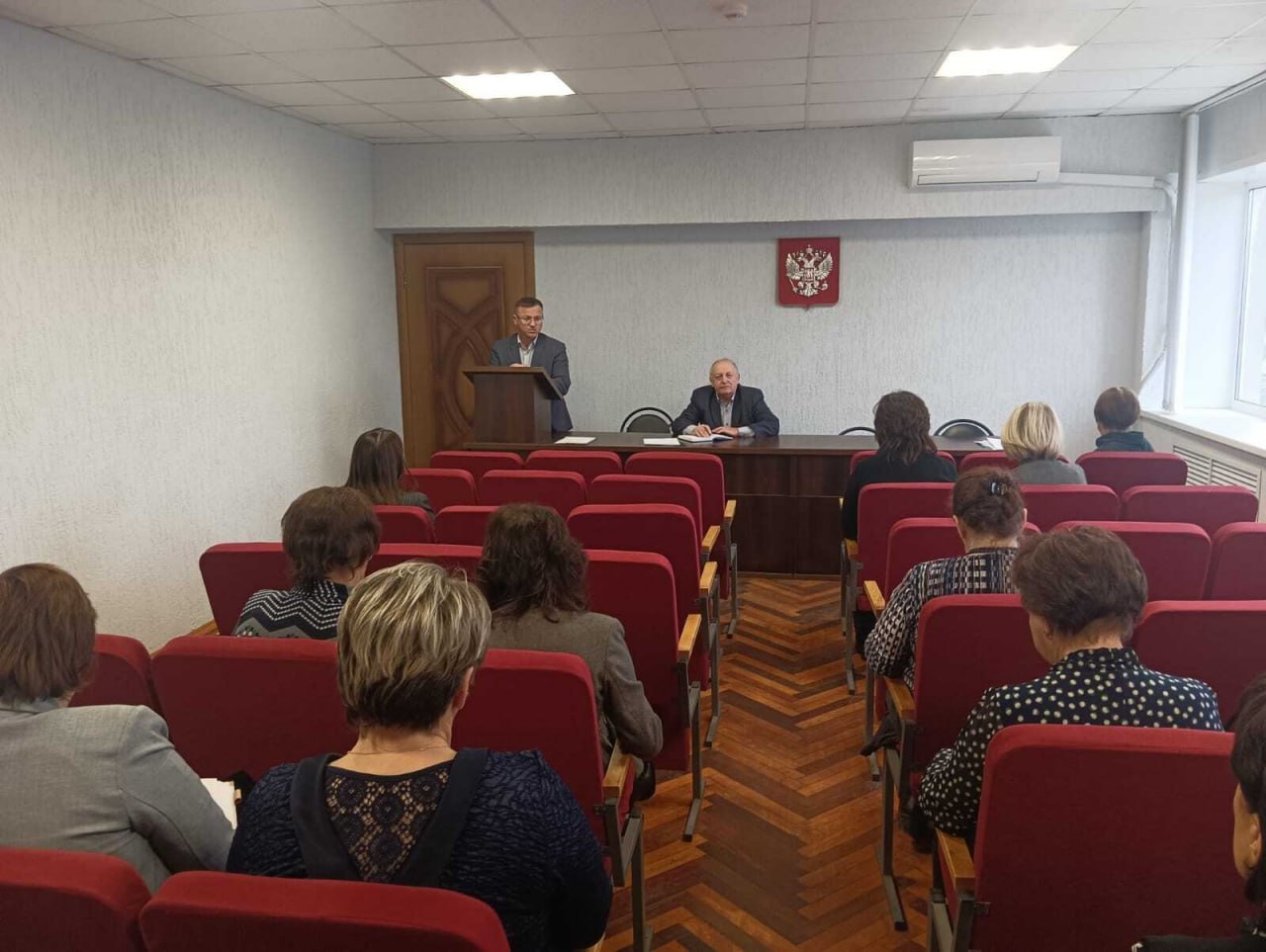 Александр Булгаков: Принял участие в совещании руководителей образовательных организаций Тимского района