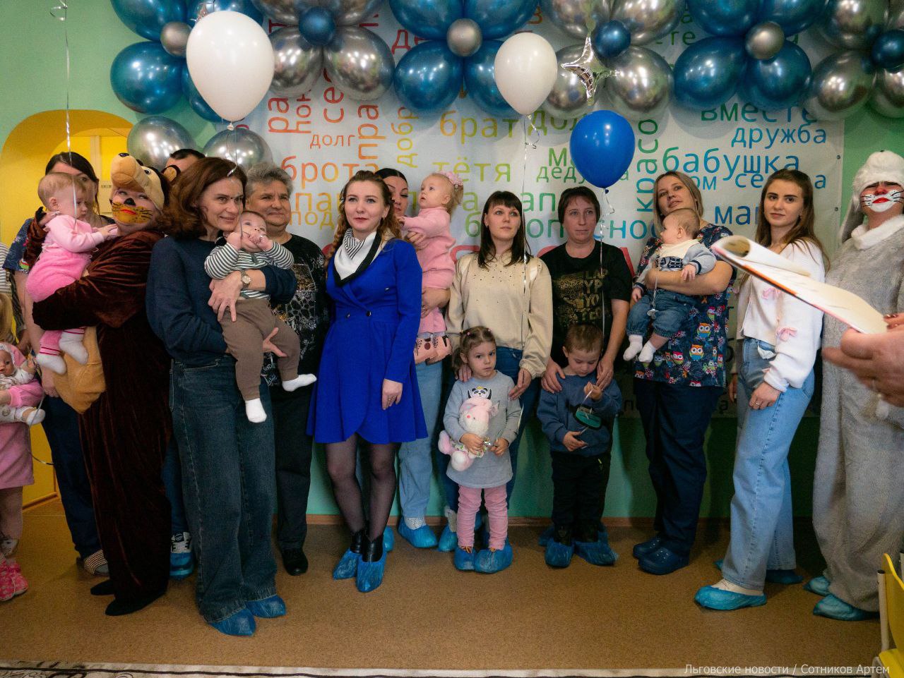 Алексей Клемешов: В рамках национального проекта "Семья", инициированного Президентом Российской Федерации Владимиром Владимировичем Путиным, в Льговском центре социальной помощи семье и детям «Доверие» открылся пункт... Алексей Клемешов: В рамках национального проекта "Семья", инициированного Президентом Российской Федерации Владимиром Владимировичем Путиным, в Льговском центре социальной помощи семье и детям «Доверие» открылся пункт...