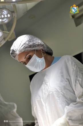 Пациентку с весом 195 килограммов прооперировали в Курске