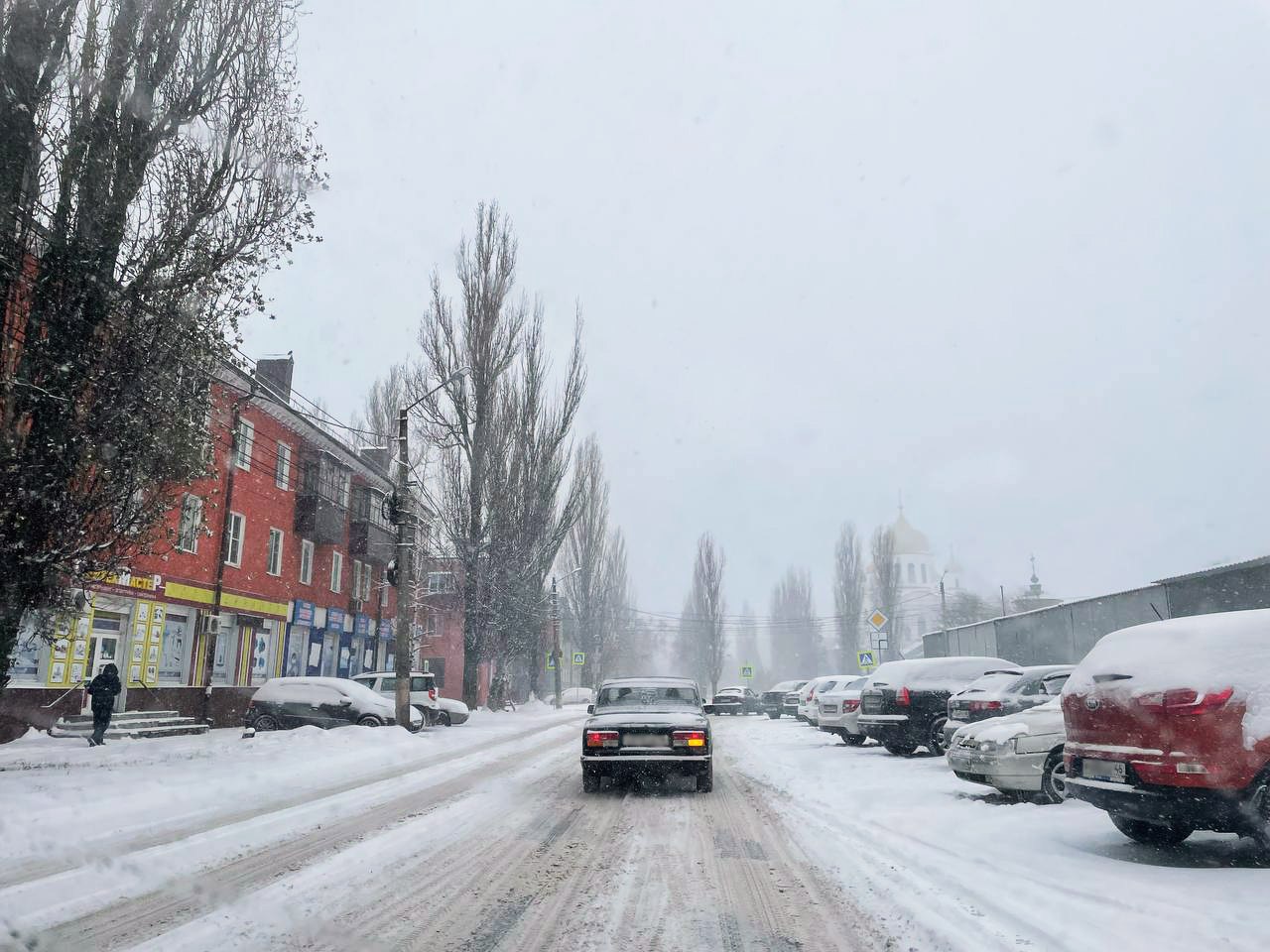 В Курске подготовят новые площадки для складирования снега после проверки мэра