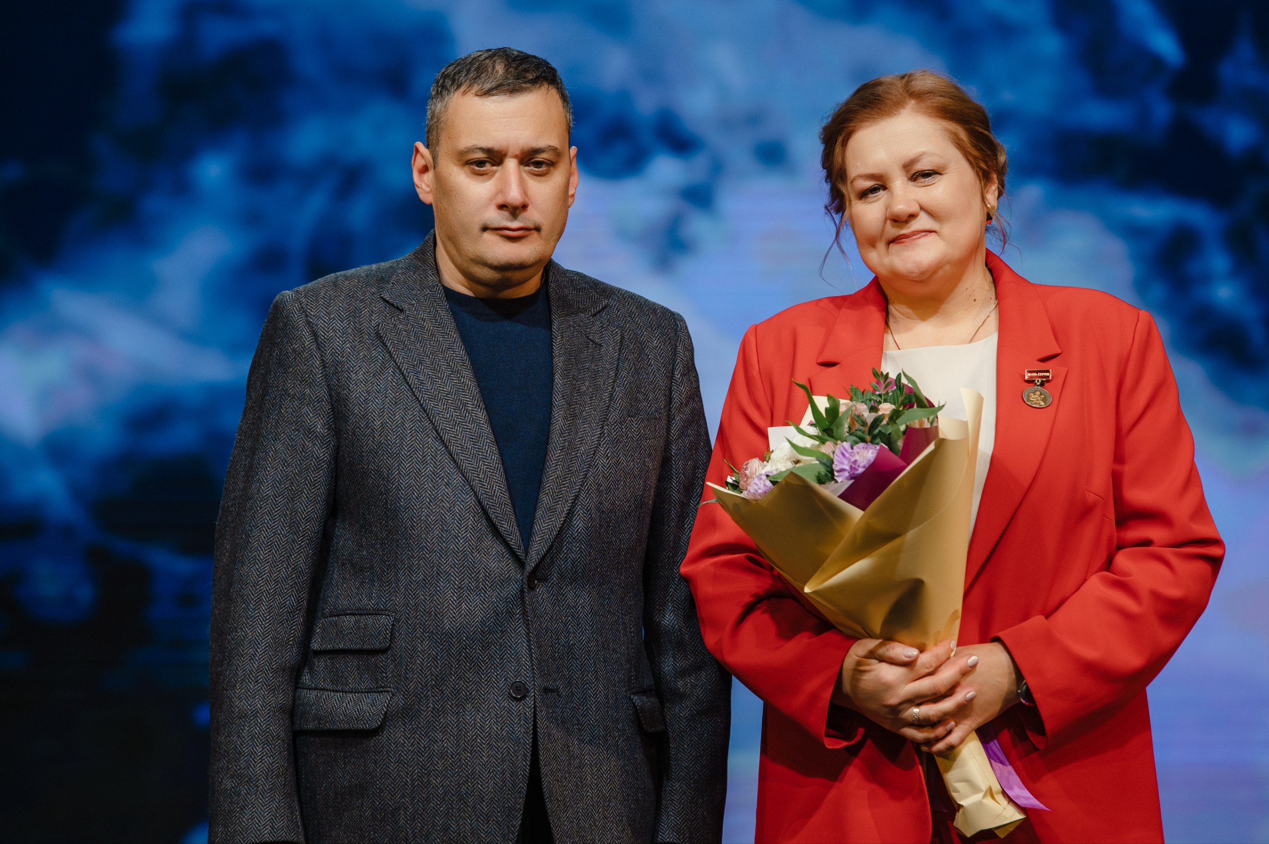 День матери — день, когда мы вспоминаем самого главного человека в жизни каждого из нас День матери — день, когда мы вспоминаем самого главного человека в жизни каждого из нас