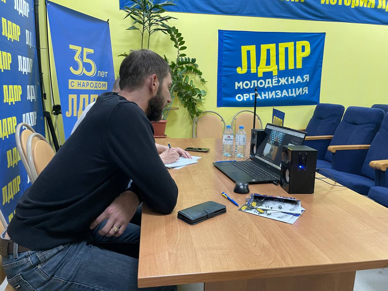 ЛДПР и фонд «Победа» помогают! Бесплатная юридическая помощь — для героев труда и защитников Отечества