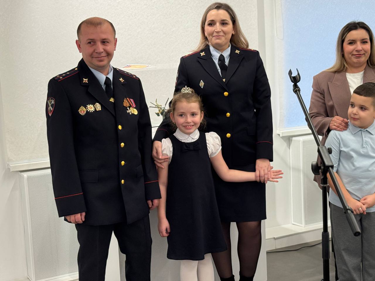 В честь Дня матери отделение «Союза женщин России» в Железногорске под руководством председателя Ларисы Хованской организовала тёплое мероприятие, посвящённое семье, материнству и службе в органах внутренних дел В честь Дня матери отделение «Союза женщин России» в Железногорске под руководством председателя Ларисы Хованской организовала тёплое мероприятие, посвящённое семье, материнству и службе в органах внутренних дел