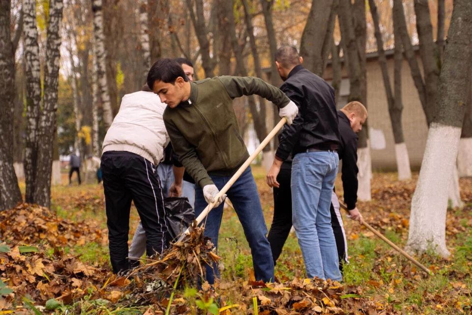 Герои нашего времени — это вы! С Днём волонтера!