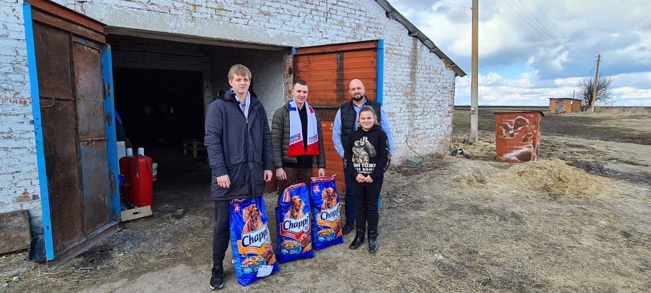 «Настоящие герои нашего времени»: Евгений Маслов поздравил волонтеров «Настоящие герои нашего времени»: Евгений Маслов поздравил волонтеров