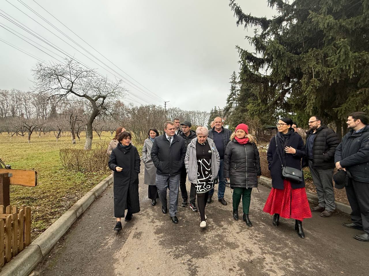В рамках Дня добровольца прошло не только награждение, но и круглый стол В рамках Дня добровольца прошло не только награждение, но и круглый стол
