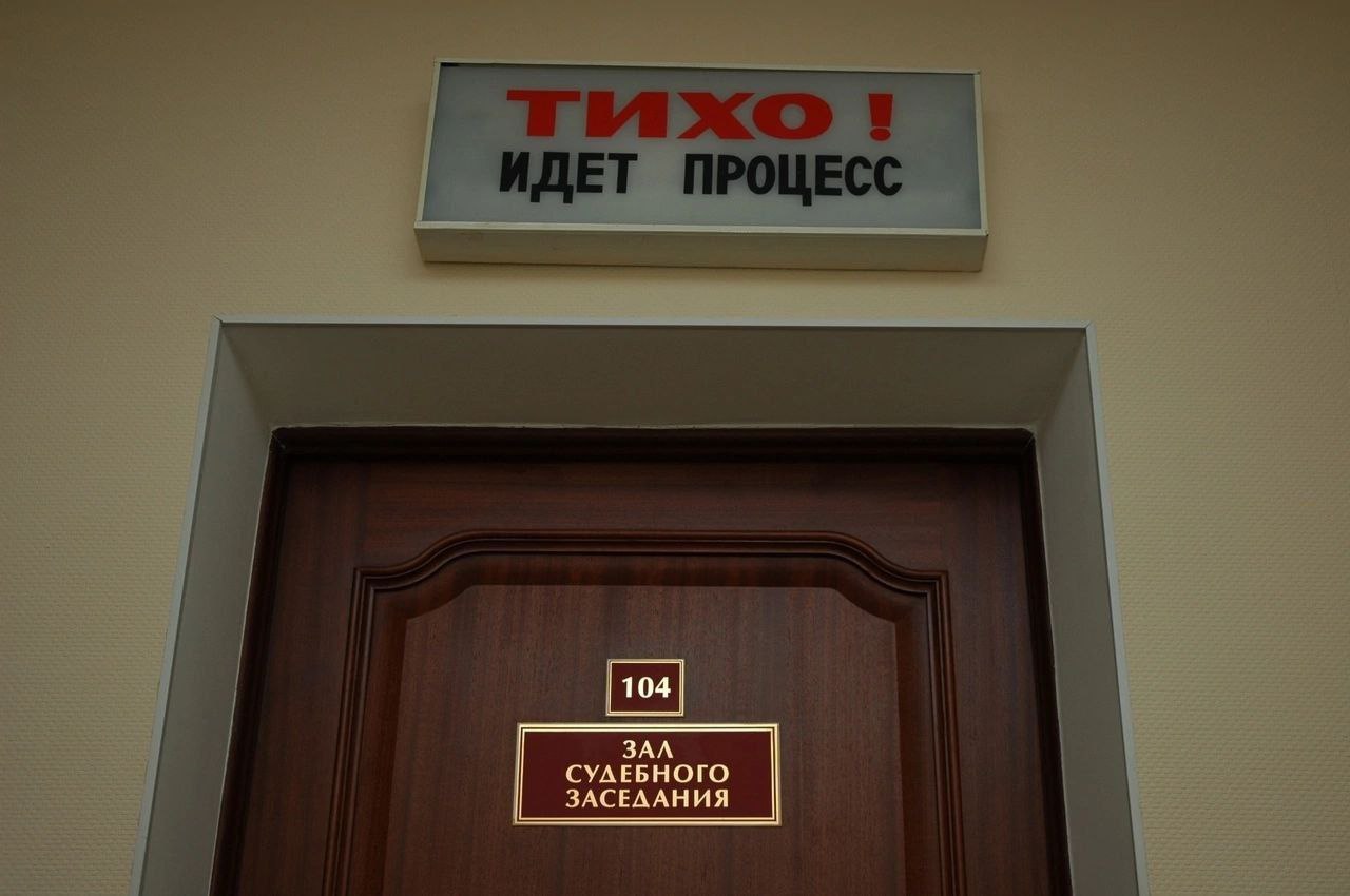 23-летний строитель выбил зубы коллеге и попал под суд