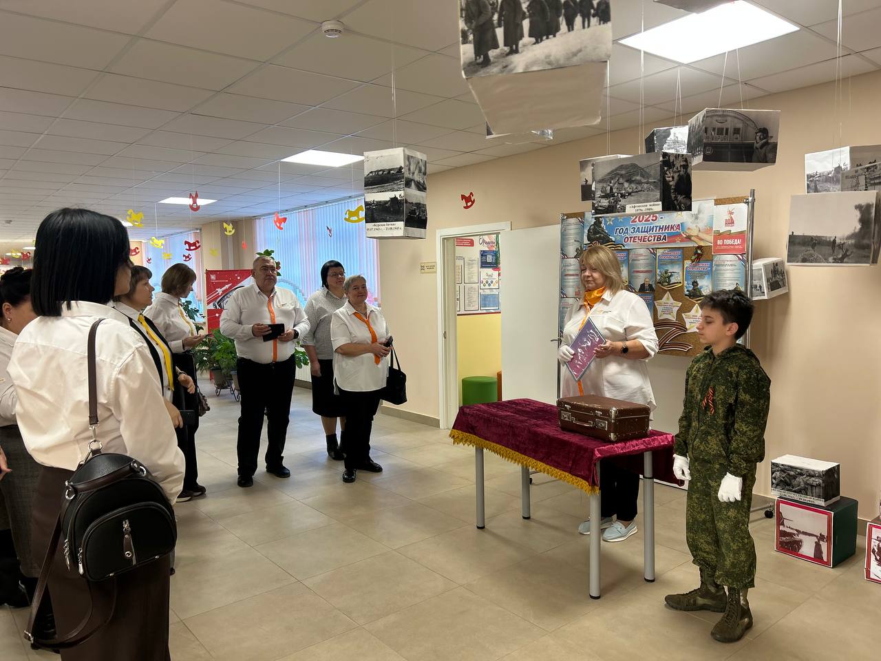 Виктор Катунин: Высоконодворская школа Медвенского района сегодня стала одной из трех региональных площадок патриотического форума "Героическое наследие в Уроках Мужества" Виктор Катунин: Высоконодворская школа Медвенского района сегодня стала одной из трех региональных площадок патриотического форума "Героическое наследие в Уроках Мужества"