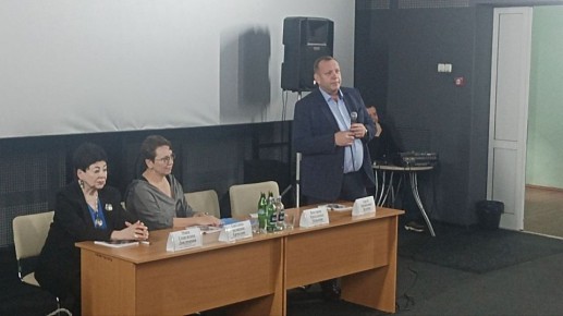 Сергей Цуканов: Сегодня в кинотеатре "Комета" состоялась встреча с временно исполняющей обязанности министра здравоохранения Курской области Светланой Игоревной Ермоловой