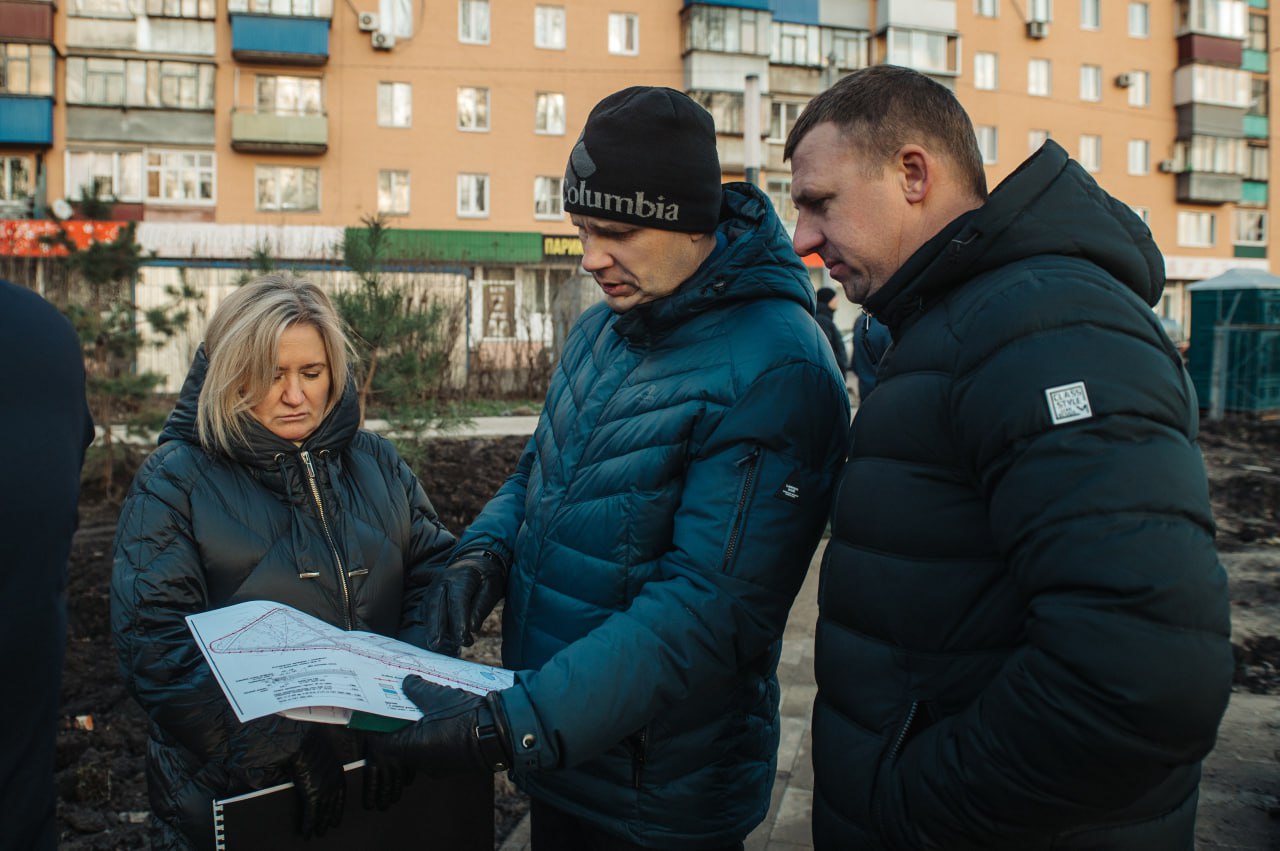 6 декабря под руководством губернатора Александра Хинштейна состоялся осмотр мест для установки памятников в Курске 6 декабря под руководством губернатора Александра Хинштейна состоялся осмотр мест для установки памятников в Курске