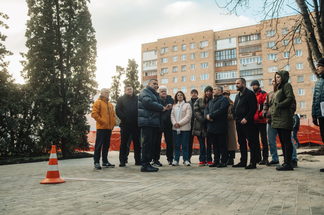 6 декабря под руководством губернатора Александра Хинштейна состоялся осмотр мест для установки памятников в Курске 6 декабря под руководством губернатора Александра Хинштейна состоялся осмотр мест для установки памятников в Курске