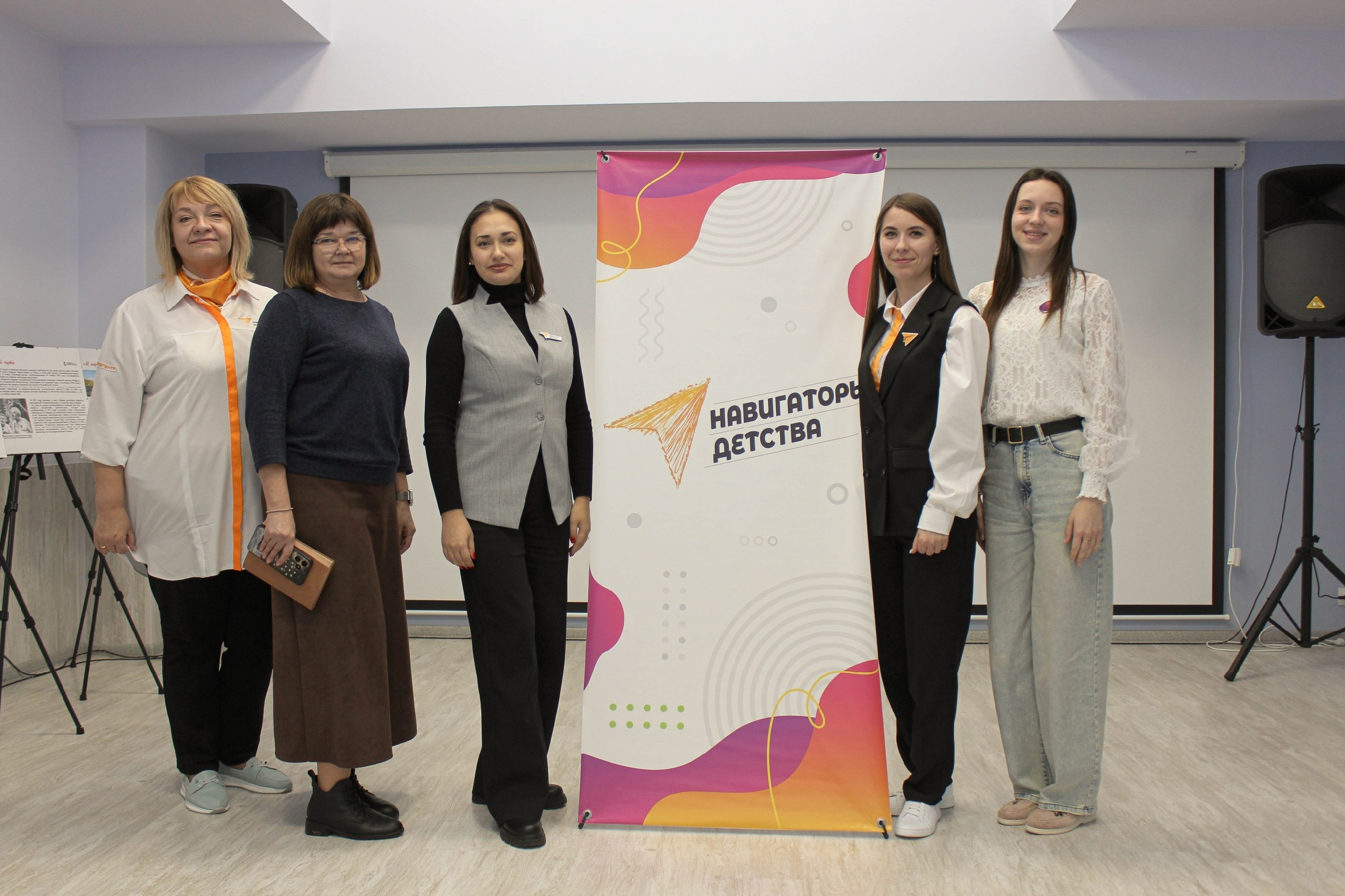 На базе Высоконодворской школы прошёл третий день патриотического форума «Героическое наследие в Уроках Мужества» На базе Высоконодворской школы прошёл третий день патриотического форума «Героическое наследие в Уроках Мужества»