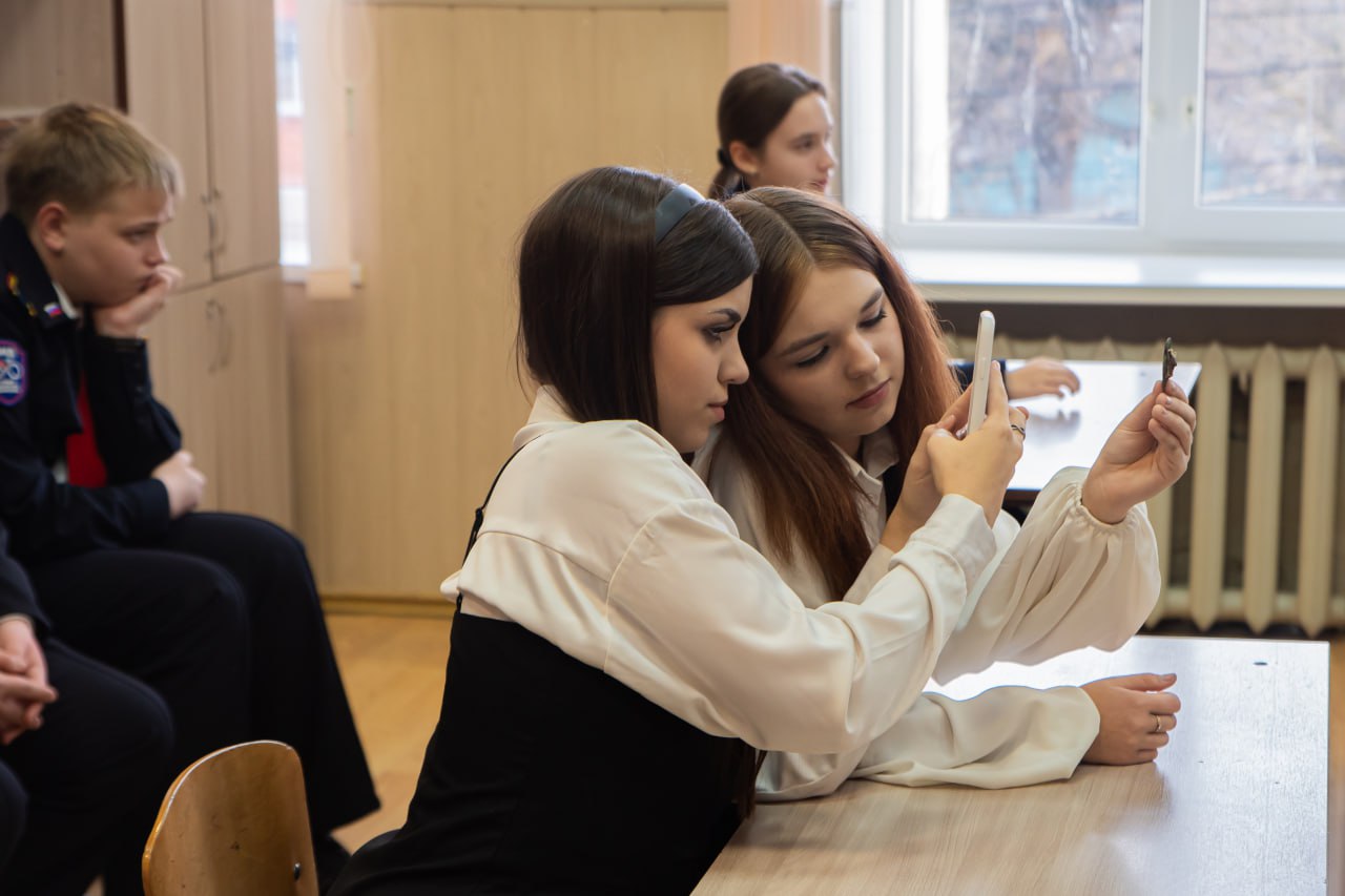 Курские школьники узнали тонкости работы поисковых отрядов Курские школьники узнали тонкости работы поисковых отрядов