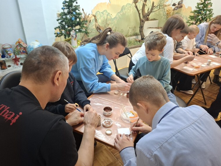 В Курчатовском краеведческом музее прошёл игровой мастер-класс «Новогоднее путешествие с мамонтёнком Тошей» В Курчатовском краеведческом музее прошёл игровой мастер-класс «Новогоднее путешествие с мамонтёнком Тошей»