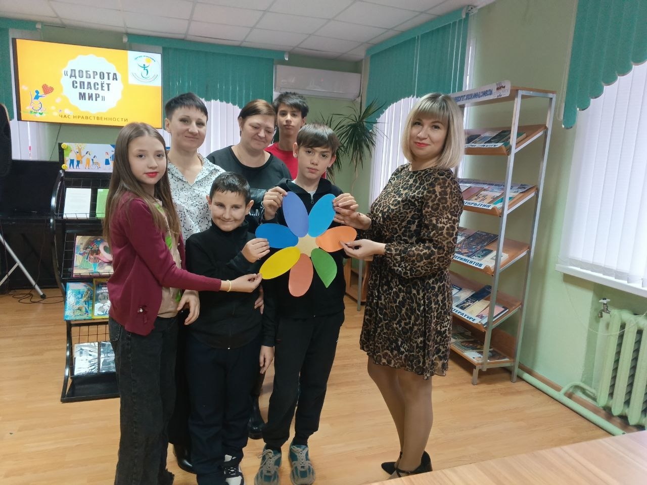 Совместное мероприятие для детей и взрослых в рамках Декады инвалидов состоялось в Щигровской районной библиотеке Совместное мероприятие для детей и взрослых в рамках Декады инвалидов состоялось в Щигровской районной библиотеке