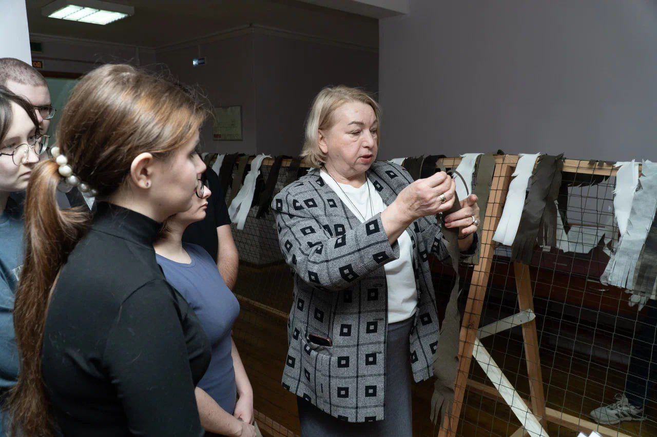 Студенты Курского государственного аграрного университета присоединились к Всероссийской акции «День единых действий», приуроченной к празднованию Дня Героев Отечества Студенты Курского государственного аграрного университета присоединились к Всероссийской акции «День единых действий», приуроченной к празднованию Дня Героев Отечества