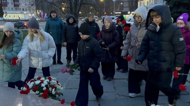 9 декабря отмечается День Героев Отечества 9 декабря отмечается День Героев Отечества