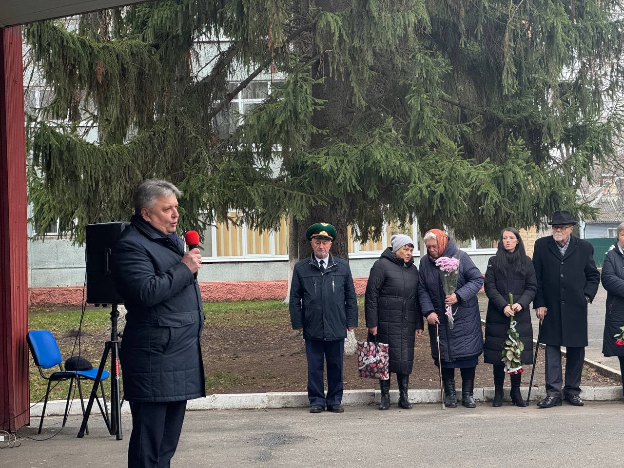 Мемориальную доску в честь курского героя Николая Трубецкого установили в школе №29 Мемориальную доску в честь курского героя Николая Трубецкого установили в школе №29