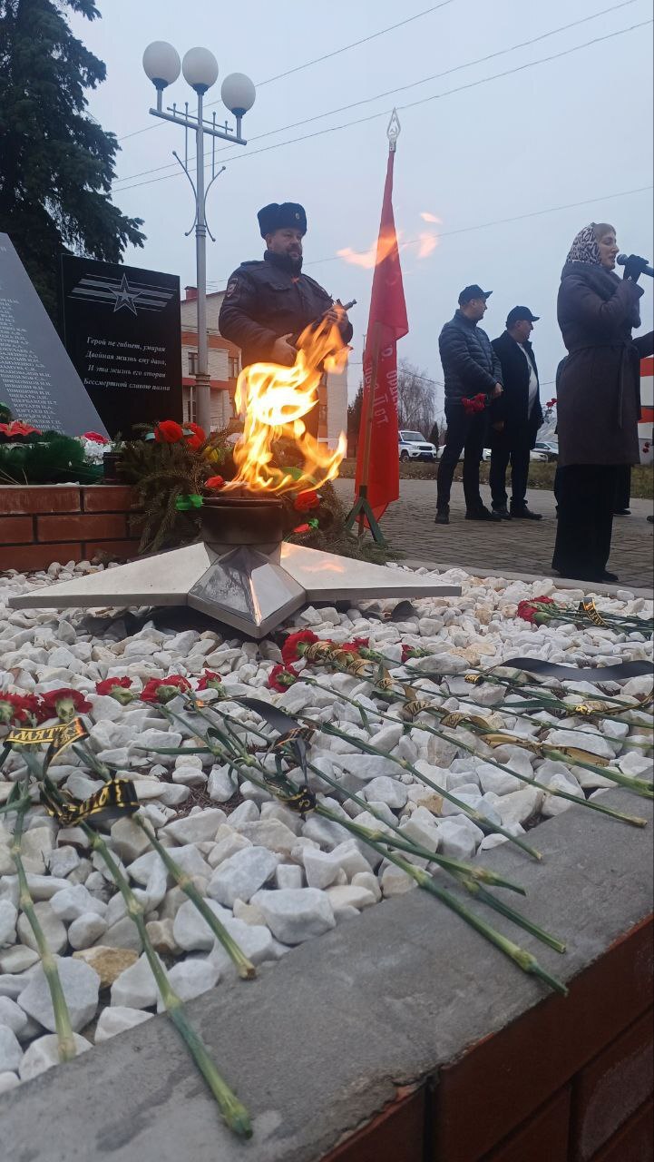 В селе Мантурово состоялось торжественное мероприятие, посвященное Дню Героев Отечества В селе Мантурово состоялось торжественное мероприятие, посвященное Дню Героев Отечества