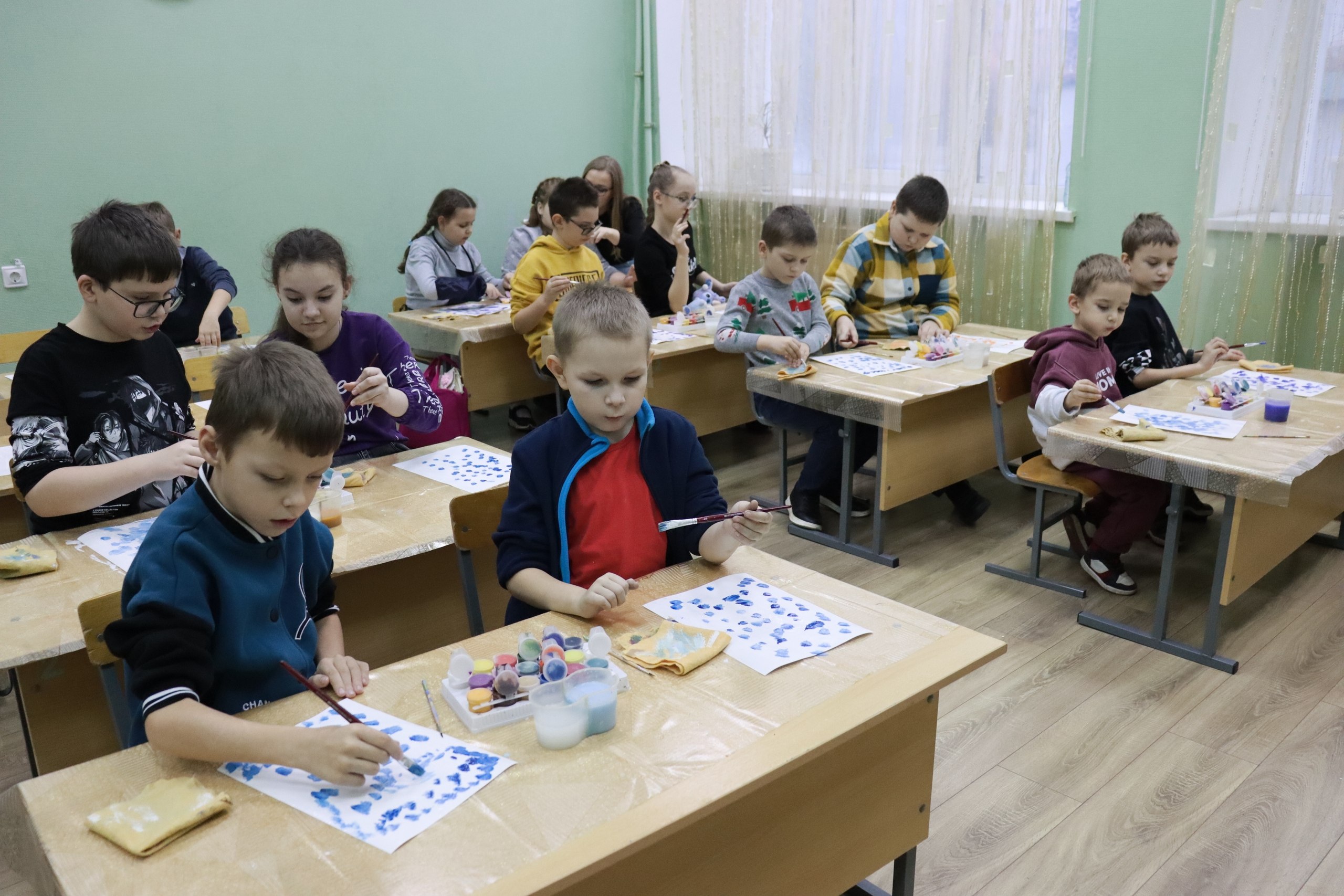 В Доме Детского творчества состоялось чудесное событие для детей с ограниченными возможностями здоровья, проходящих реабилитацию в социально-реабилитационном центре «Забота» города Курска В Доме Детского творчества состоялось чудесное событие для детей с ограниченными возможностями здоровья, проходящих реабилитацию в социально-реабилитационном центре «Забота» города Курска