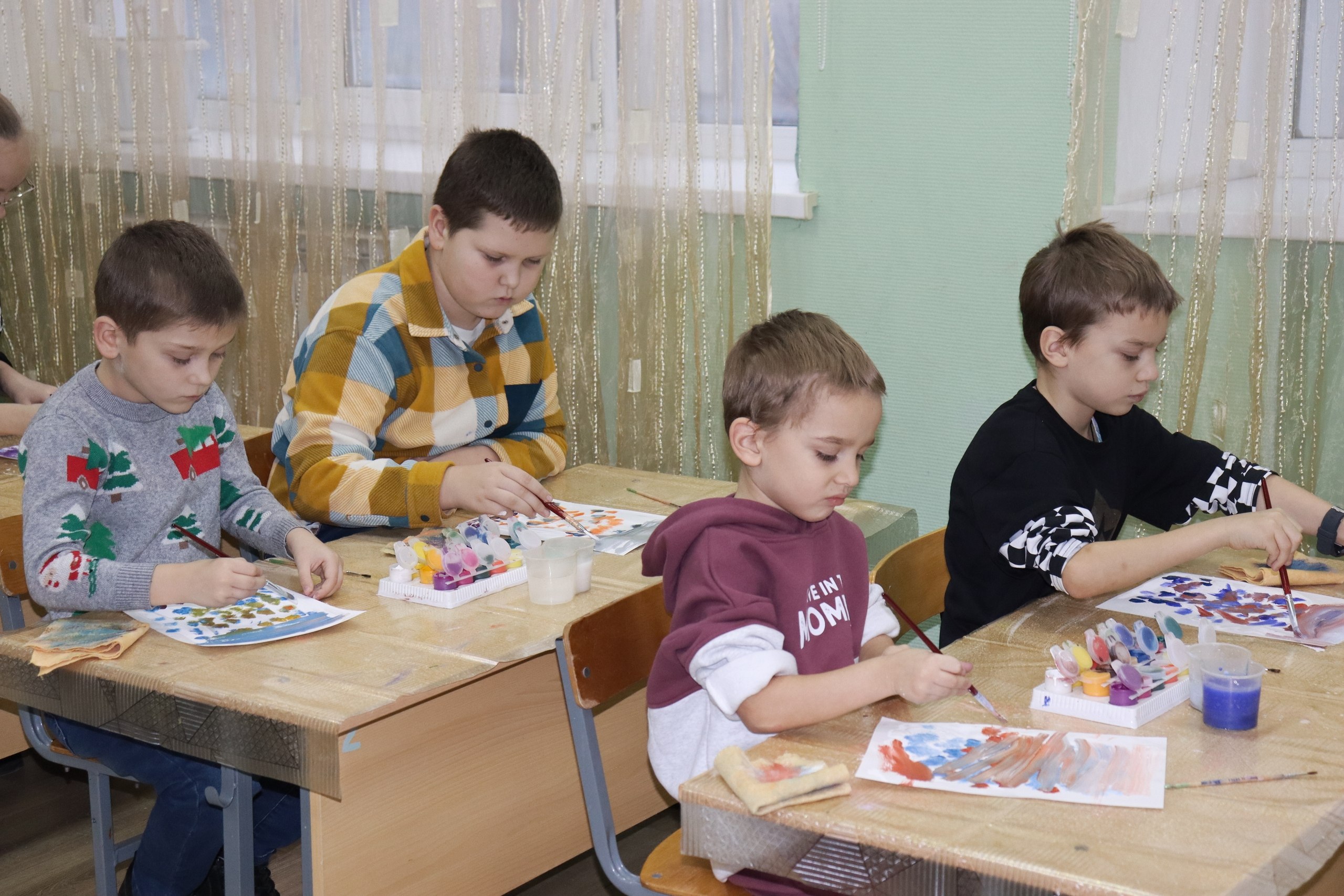 В Доме Детского творчества состоялось чудесное событие для детей с ограниченными возможностями здоровья, проходящих реабилитацию в социально-реабилитационном центре «Забота» города Курска В Доме Детского творчества состоялось чудесное событие для детей с ограниченными возможностями здоровья, проходящих реабилитацию в социально-реабилитационном центре «Забота» города Курска