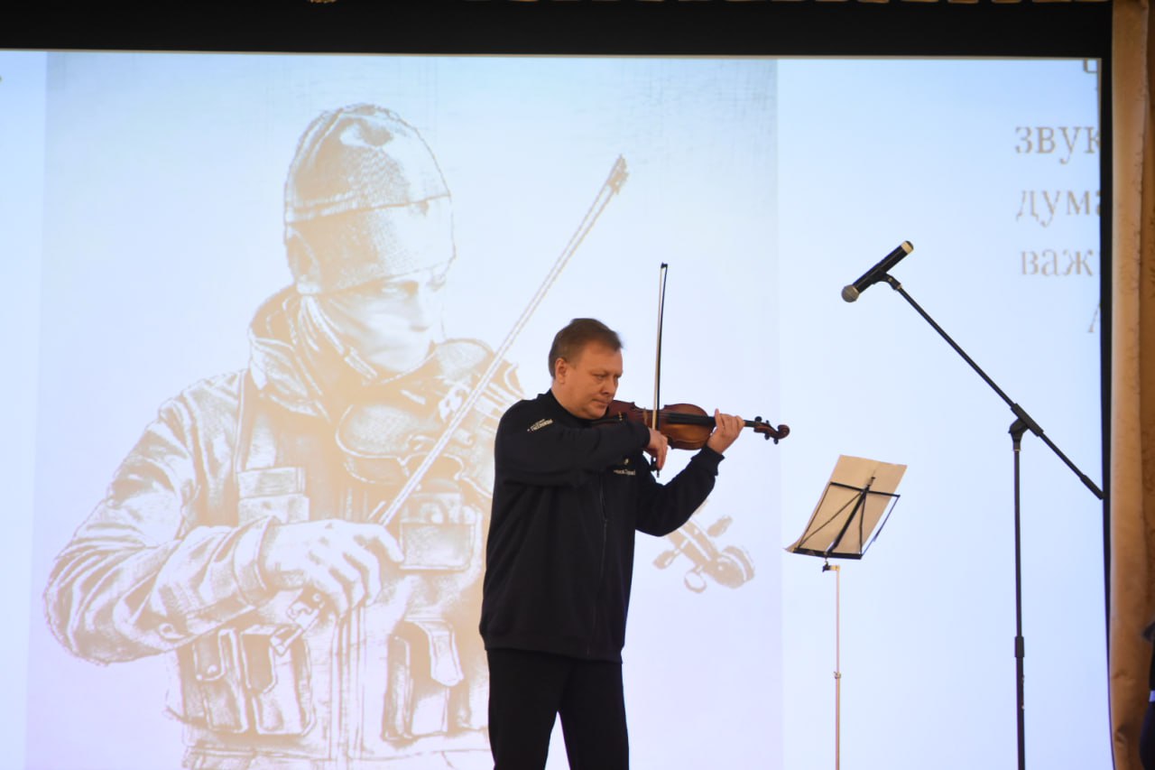 В Курске состоялась презентация книги «Курск. Герои. Книга Мужества» В Курске состоялась презентация книги «Курск. Герои. Книга Мужества»