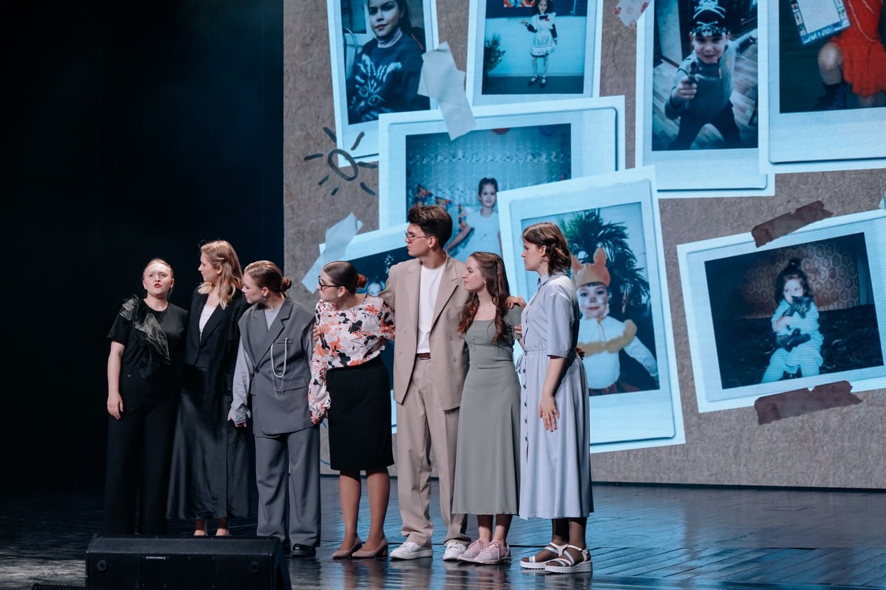 В областном Дворце молодежи завершился форум творческой молодежи «КУБ» В областном Дворце молодежи завершился форум творческой молодежи «КУБ»