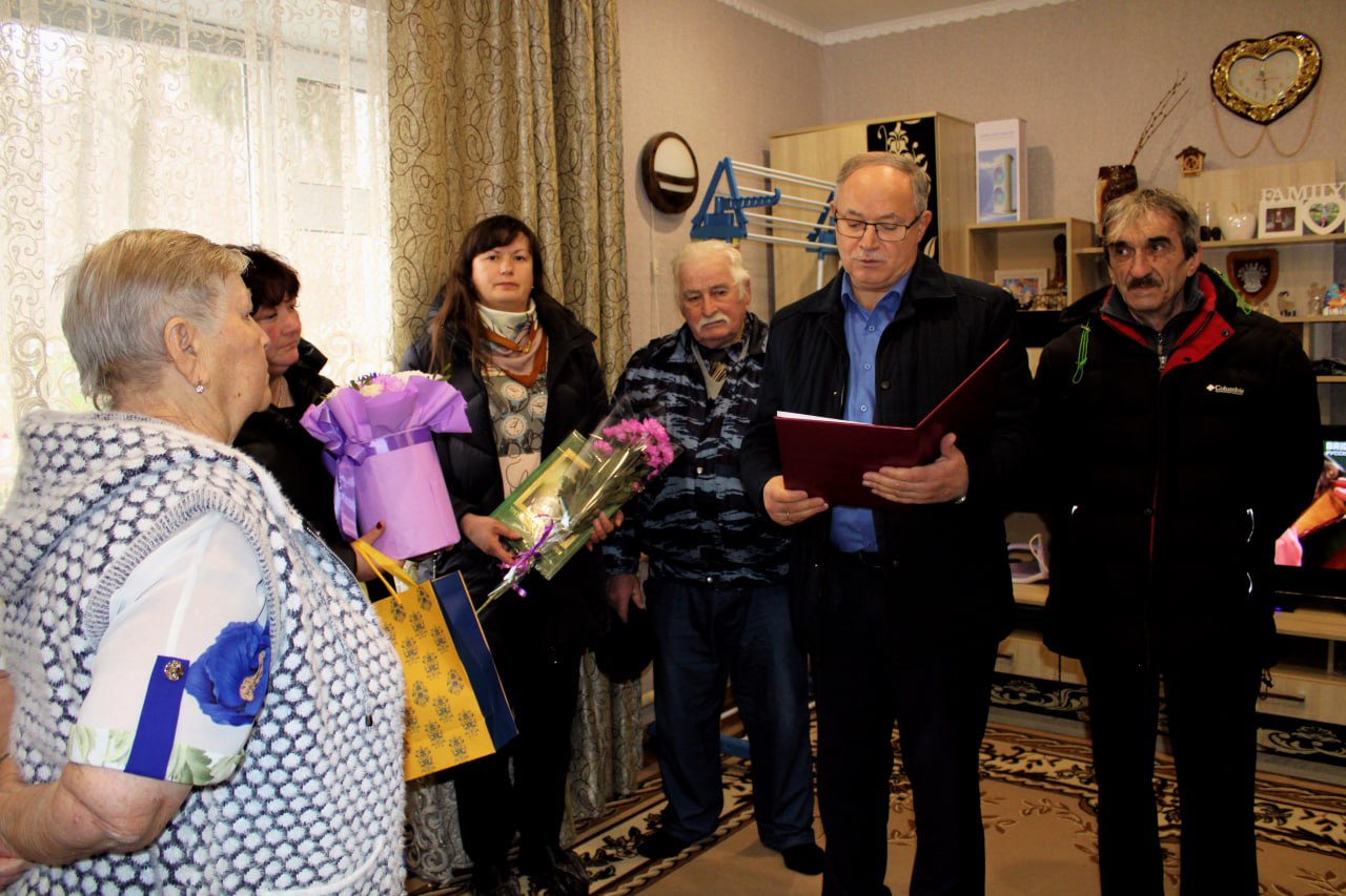 Юрий Астахов: Сегодня вся наша великая Россия чествует Героев Юрий Астахов: Сегодня вся наша великая Россия чествует Героев