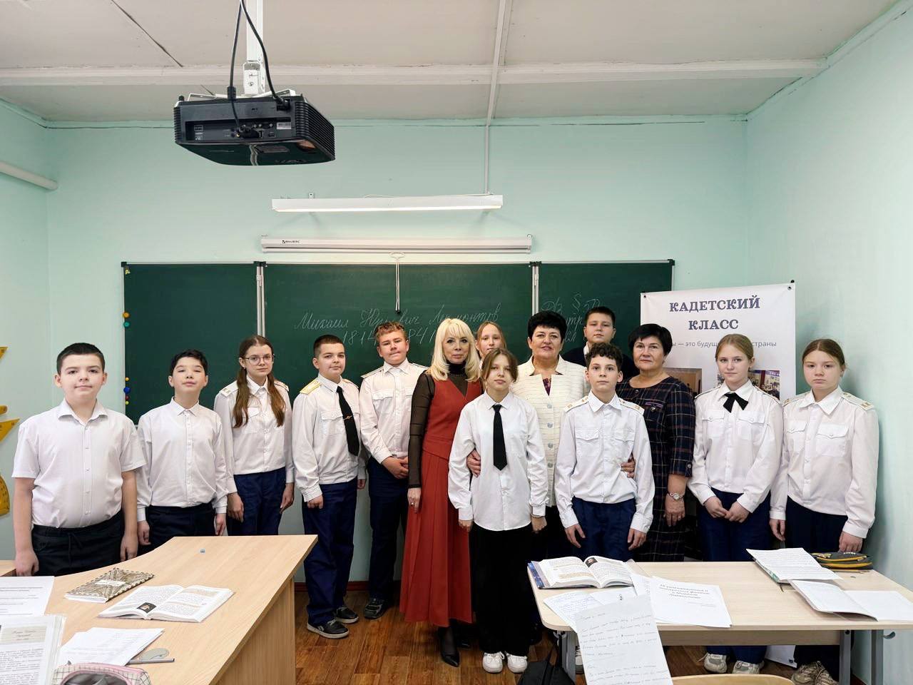 На региональной неделе депутат Государственной думы Ольга Германова посетила свой округ в Курском районе, где к капитальному ремонту готовятся несколько школ На региональной неделе депутат Государственной думы Ольга Германова посетила свой округ в Курском районе, где к капитальному ремонту готовятся несколько школ