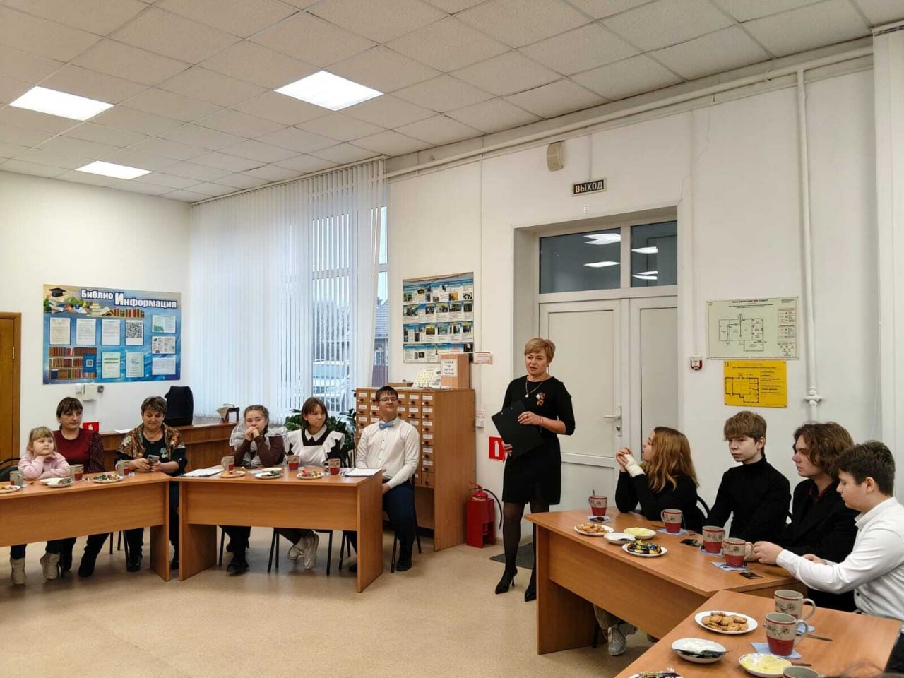 Виктор Кожухов: Принял участие в круглом столе под названием «Герои Отечества – гордость России!» состоявшемся в Межпоселенческой библиотеке Виктор Кожухов: Принял участие в круглом столе под названием «Герои Отечества – гордость России!» состоявшемся в Межпоселенческой библиотеке