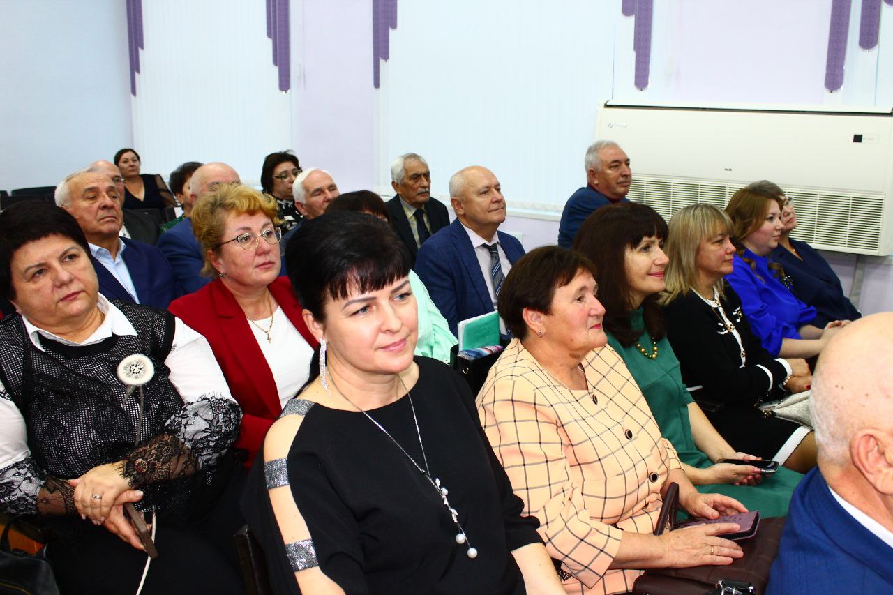 Олег Быковский: Дорогие жители Октябрьского района! Олег Быковский: Дорогие жители Октябрьского района!