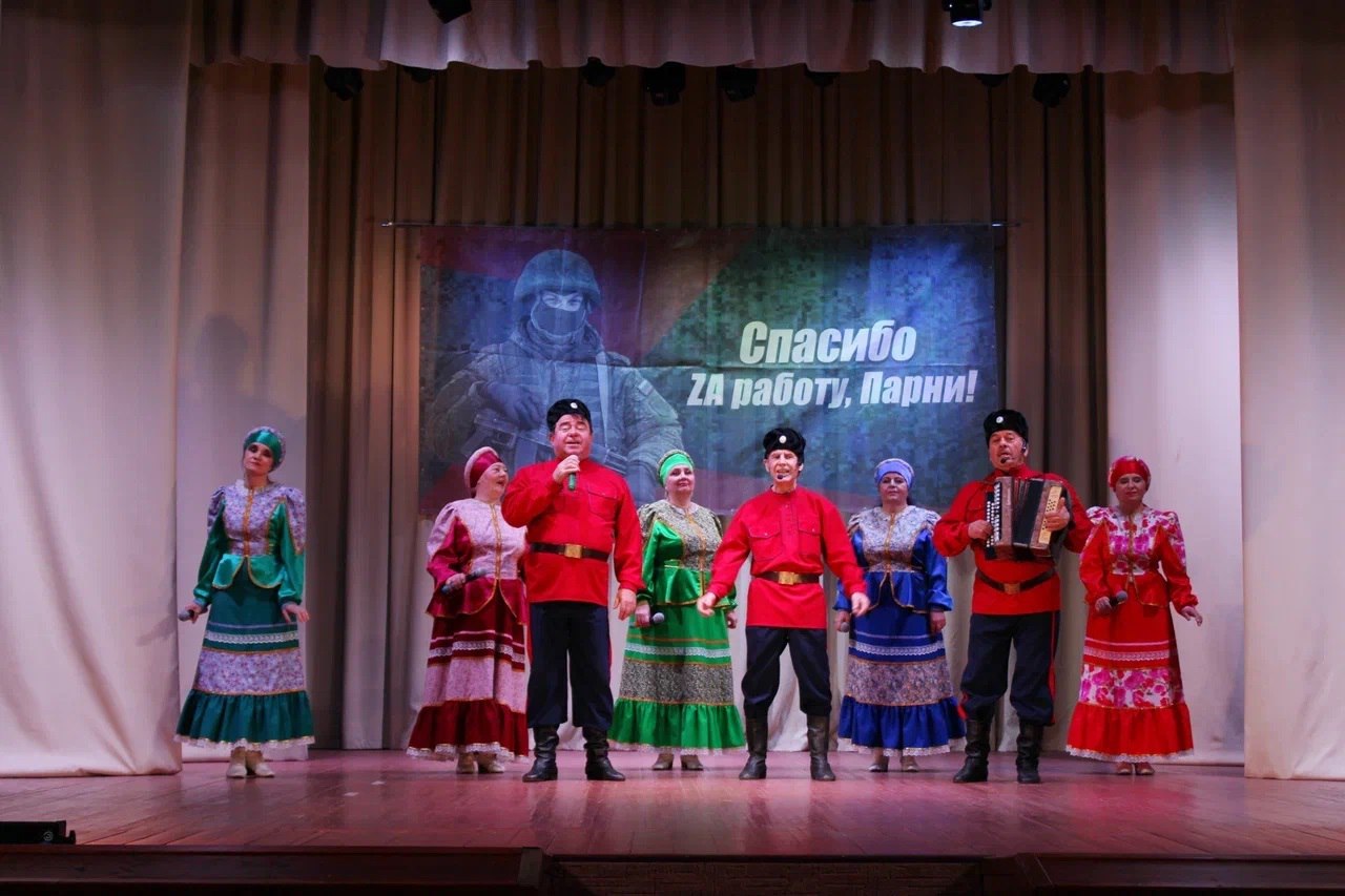 В муниципальных образованиях Железногорского района прошли мероприятия, посвященные Дню Героев Отечества В муниципальных образованиях Железногорского района прошли мероприятия, посвященные Дню Героев Отечества