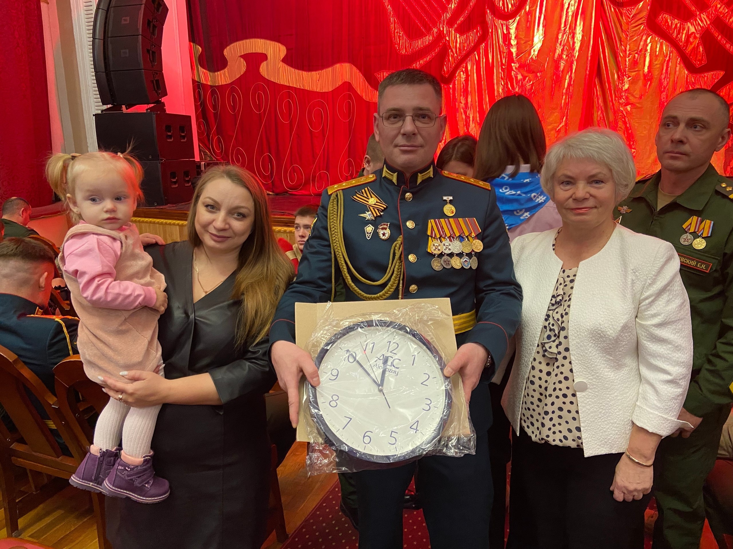 День Героев Отечества в России – это памятная дата, которая отмечается в нашей стране ежегодно 9 декабря День Героев Отечества в России – это памятная дата, которая отмечается в нашей стране ежегодно 9 декабря