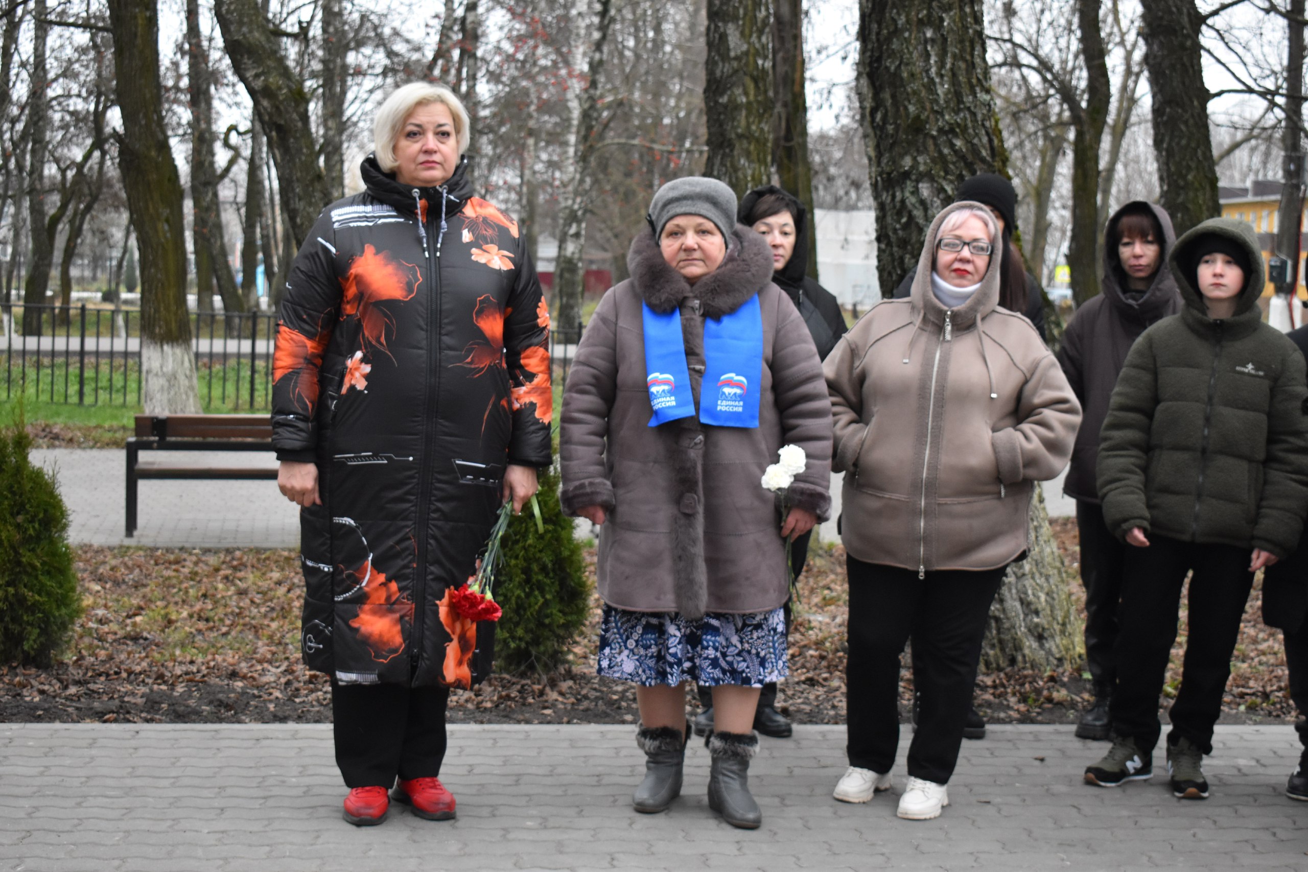 В муниципальных образованиях Железногорского района прошли мероприятия, посвященные Дню Героев Отечества В муниципальных образованиях Железногорского района прошли мероприятия, посвященные Дню Героев Отечества