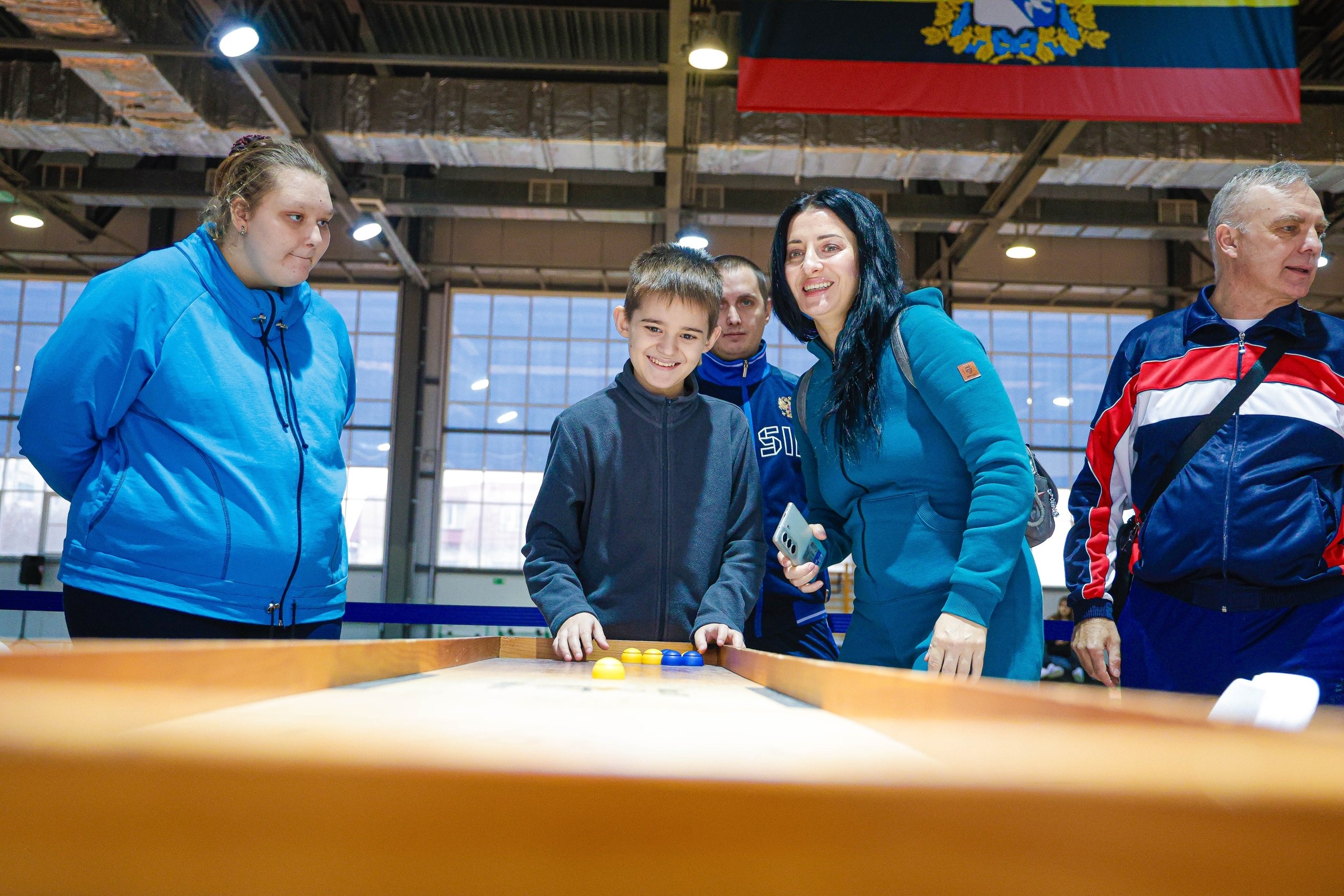 В курском легкоатлетическом манеже состоялся областной фестиваль адаптивных видов спорта «Время спортивных открытий», который объединил почти 200 участников с ограниченными возможностями здоровья В курском легкоатлетическом манеже состоялся областной фестиваль адаптивных видов спорта «Время спортивных открытий», который объединил почти 200 участников с ограниченными возможностями здоровья