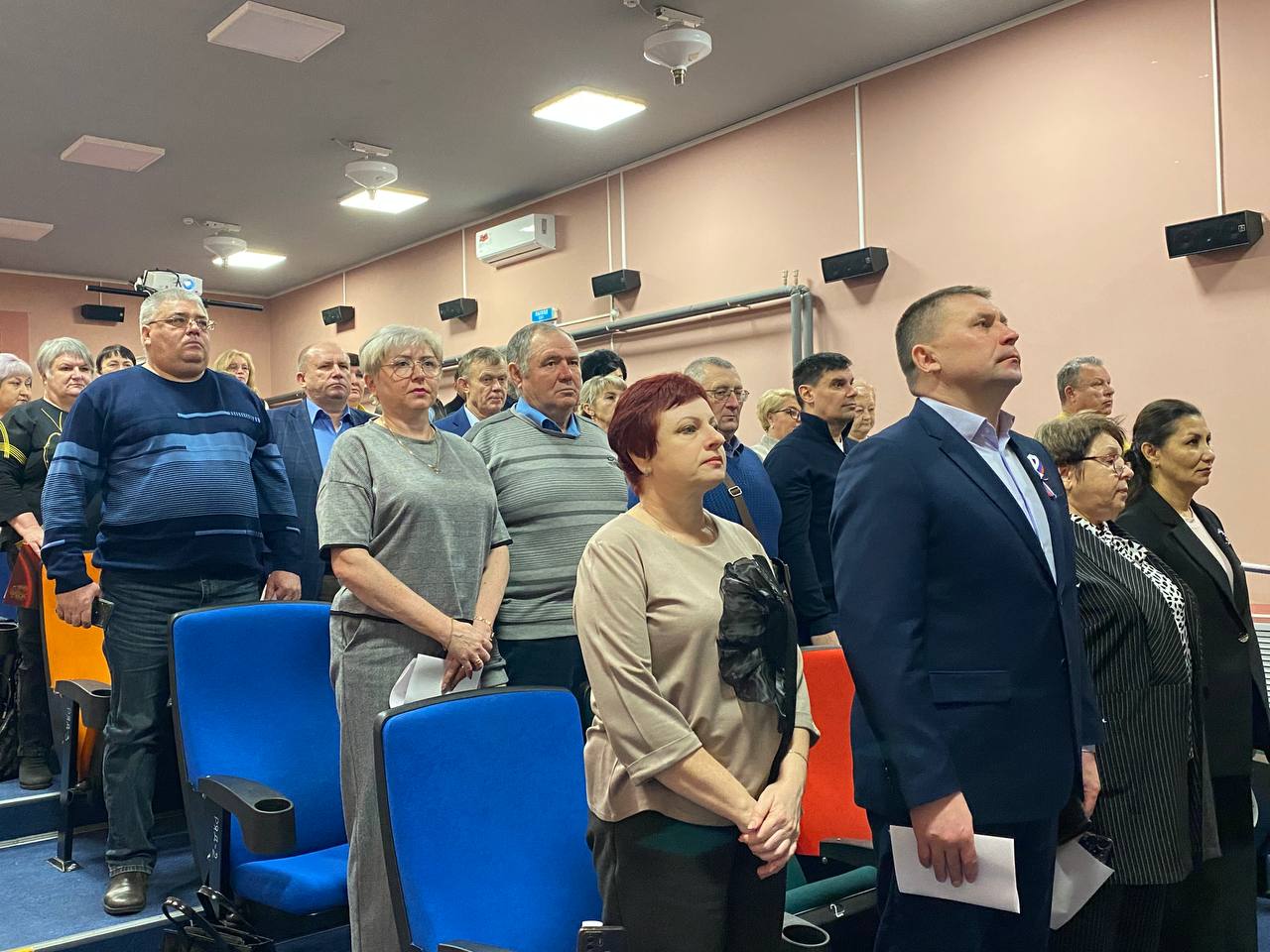 Нина Голубева: Приняла участие в конференция местного отделения партии "Единая Россия" Нина Голубева: Приняла участие в конференция местного отделения партии "Единая Россия"