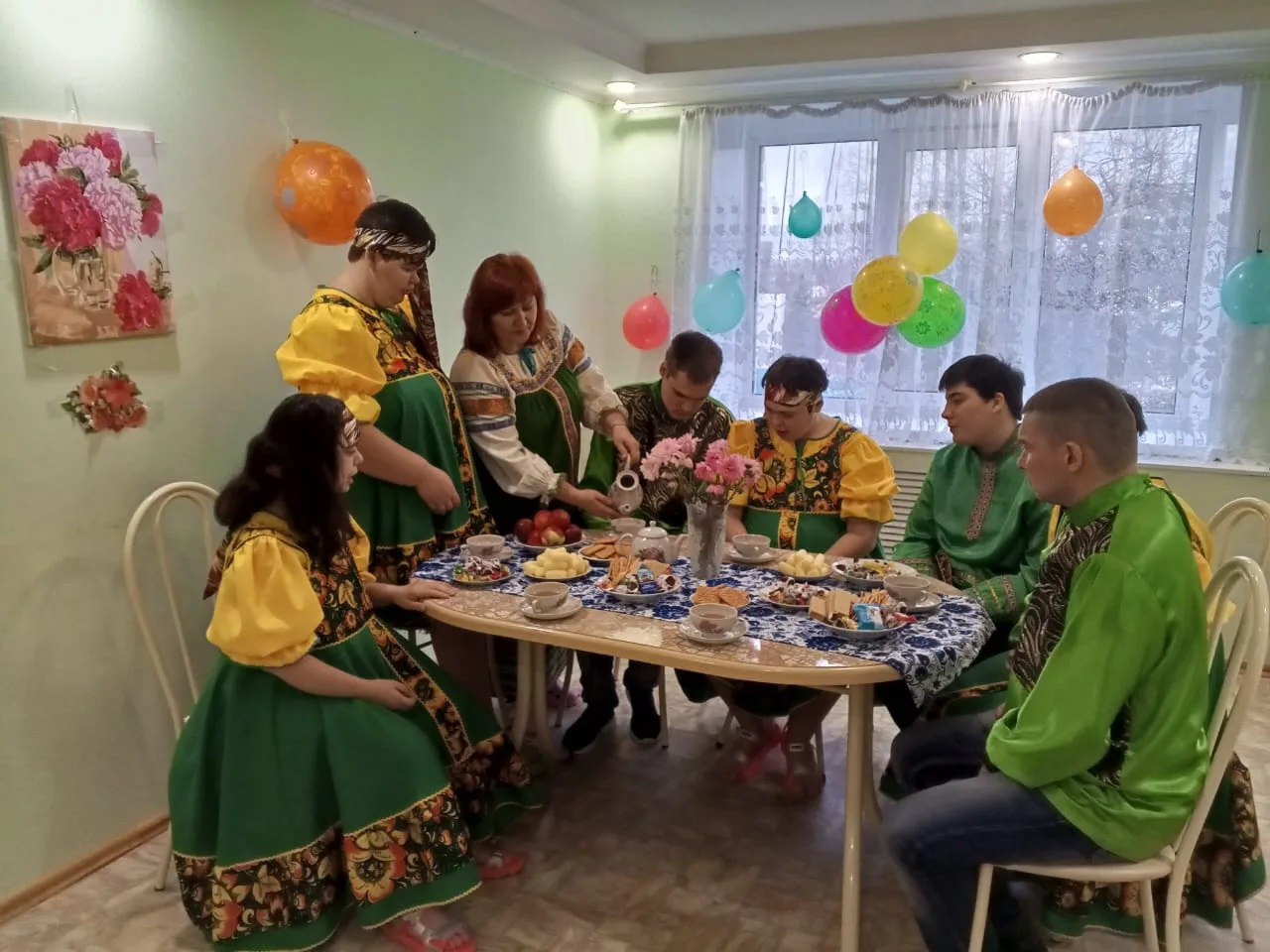 Общаться в тёплой и дружеской обстановке всегда интереснее Общаться в тёплой и дружеской обстановке всегда интереснее