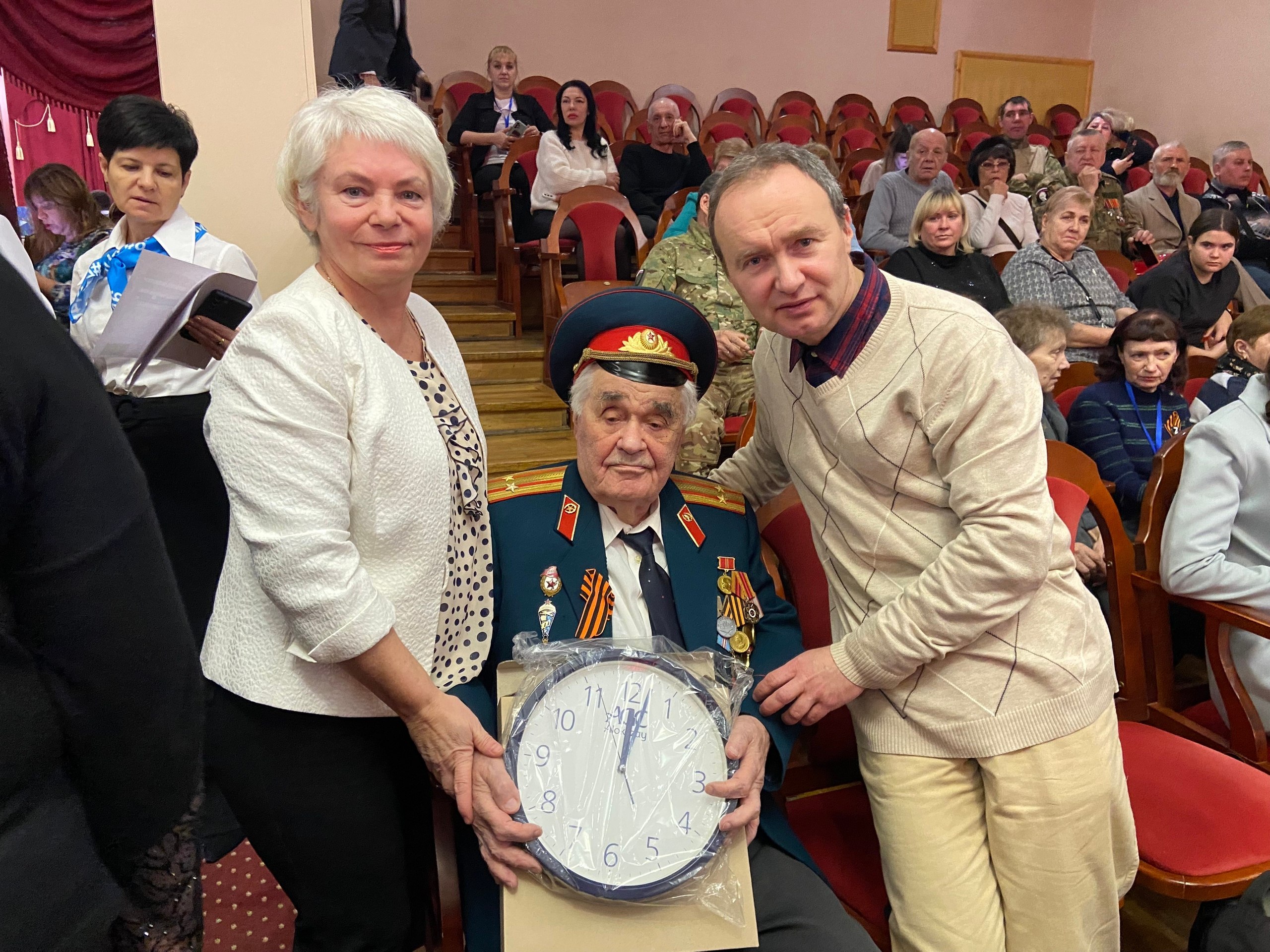 День Героев Отечества в России – это памятная дата, которая отмечается в нашей стране ежегодно 9 декабря День Героев Отечества в России – это памятная дата, которая отмечается в нашей стране ежегодно 9 декабря