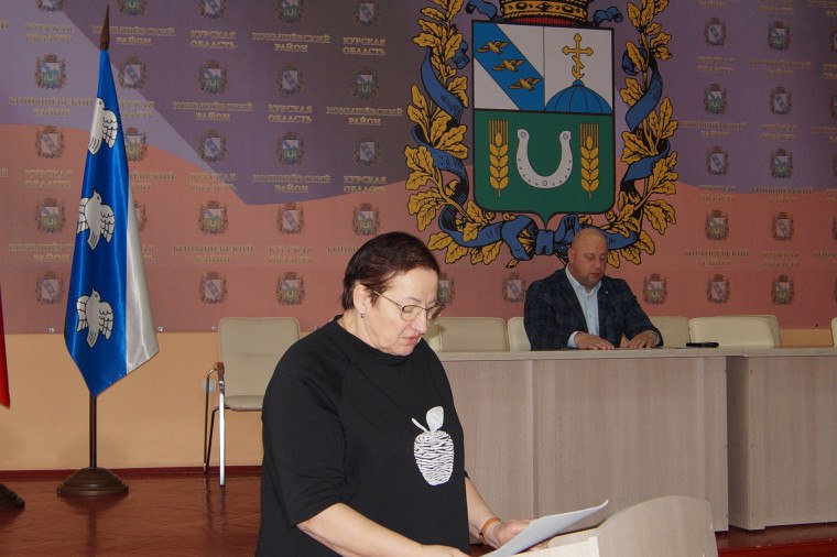 Дмитрий Новиков: Сегодня, 11 декабря, в Администрации района состоялось торжественное собрание, посвященное вступлению в должность избранного Главы Машкинского сельсовета Конышевского района