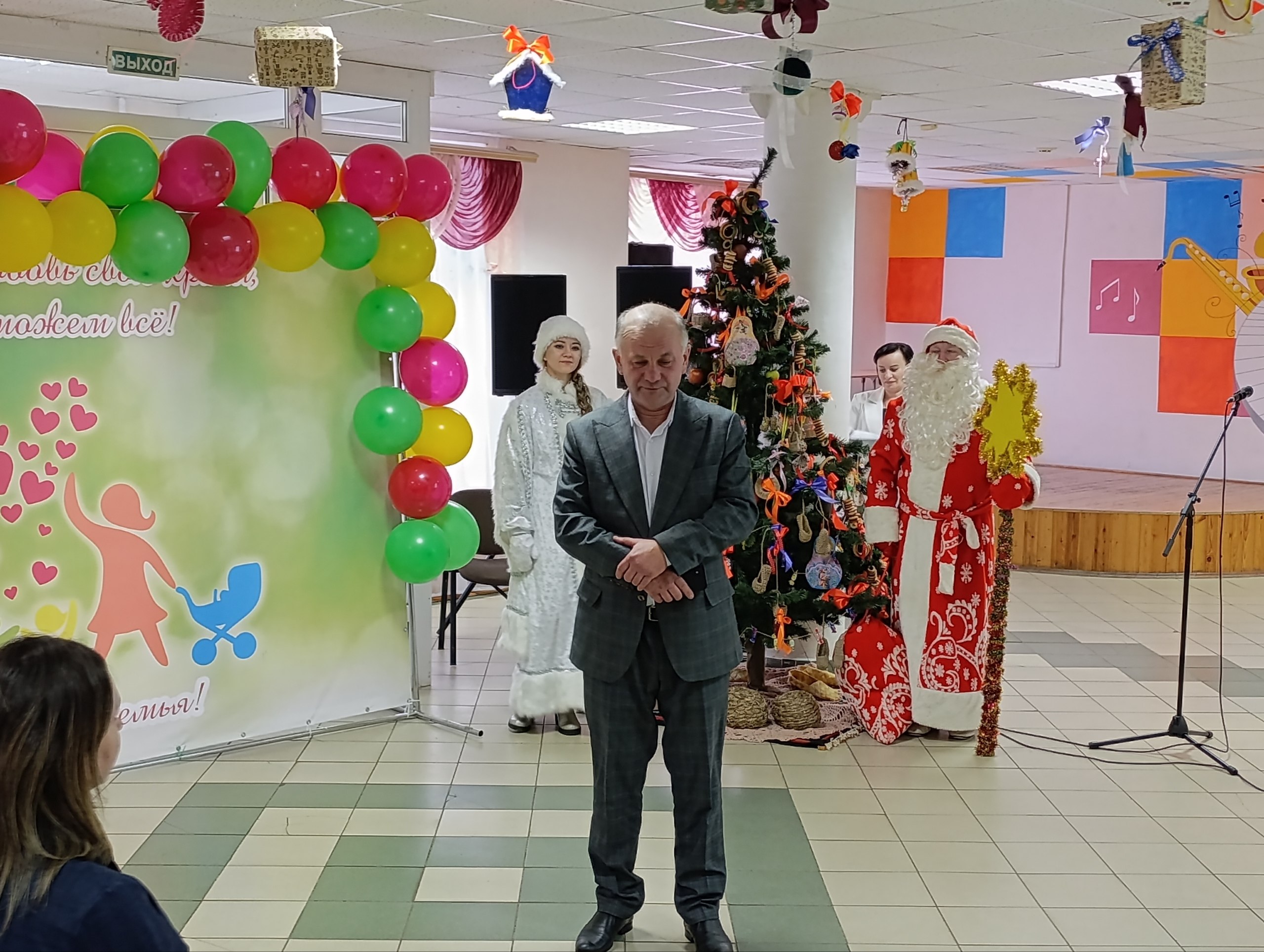 Андрей Амерев: В рамках действия национального проекта «Семья» в нашем районе открылся пункт проката предметов первой необходимости для новорожденных детей в возрасте до полутора лет Андрей Амерев: В рамках действия национального проекта «Семья» в нашем районе открылся пункт проката предметов первой необходимости для новорожденных детей в возрасте до полутора лет