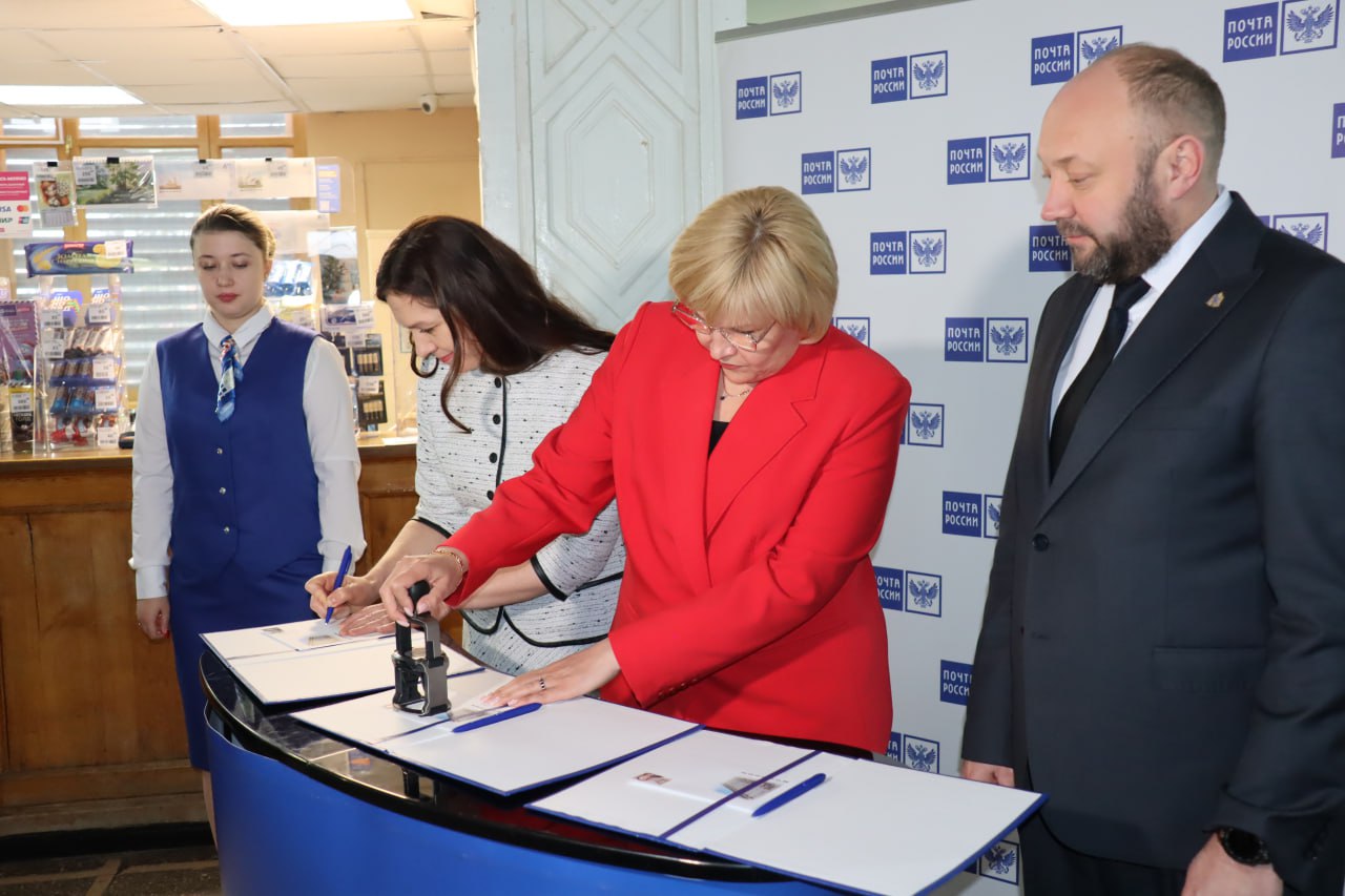 В честь 125-летия со дня рождения государственного и военного деятеля, Героя Социалистического Труда Николая Псурцева в почтовое обращение вышла марка с его портретом на фоне Новосибирского электротехнического института связи В честь 125-летия со дня рождения государственного и военного деятеля, Героя Социалистического Труда Николая Псурцева в почтовое обращение вышла марка с его портретом на фоне Новосибирского электротехнического института связи