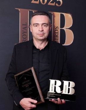 «13 октября 2025 года. Начало работы по развитию культуры и креативных индустрий Курской области в качестве советника губернатора Александра Хинштейна», — такая записать есть на сайте продюсера, педагога Гелы Романовского