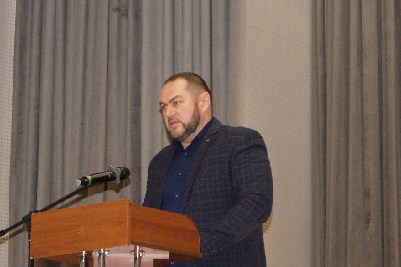 Дмитрий Новиков: Сегодня в Конышевском районном Доме культуры проведено расширенное заседание по наведению санитарного порядка на территории Конышевского района Дмитрий Новиков: Сегодня в Конышевском районном Доме культуры проведено расширенное заседание по наведению санитарного порядка на территории Конышевского района