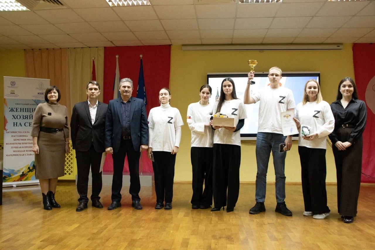 Интеллектуальная игра "Нация" для будущих избирателей Курского района прошла в День Конституции в Курском МЭБИКе