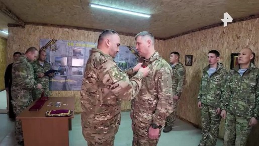 Гвардейцы-десантники из Бурятии получили награды за подвиги в Курской области