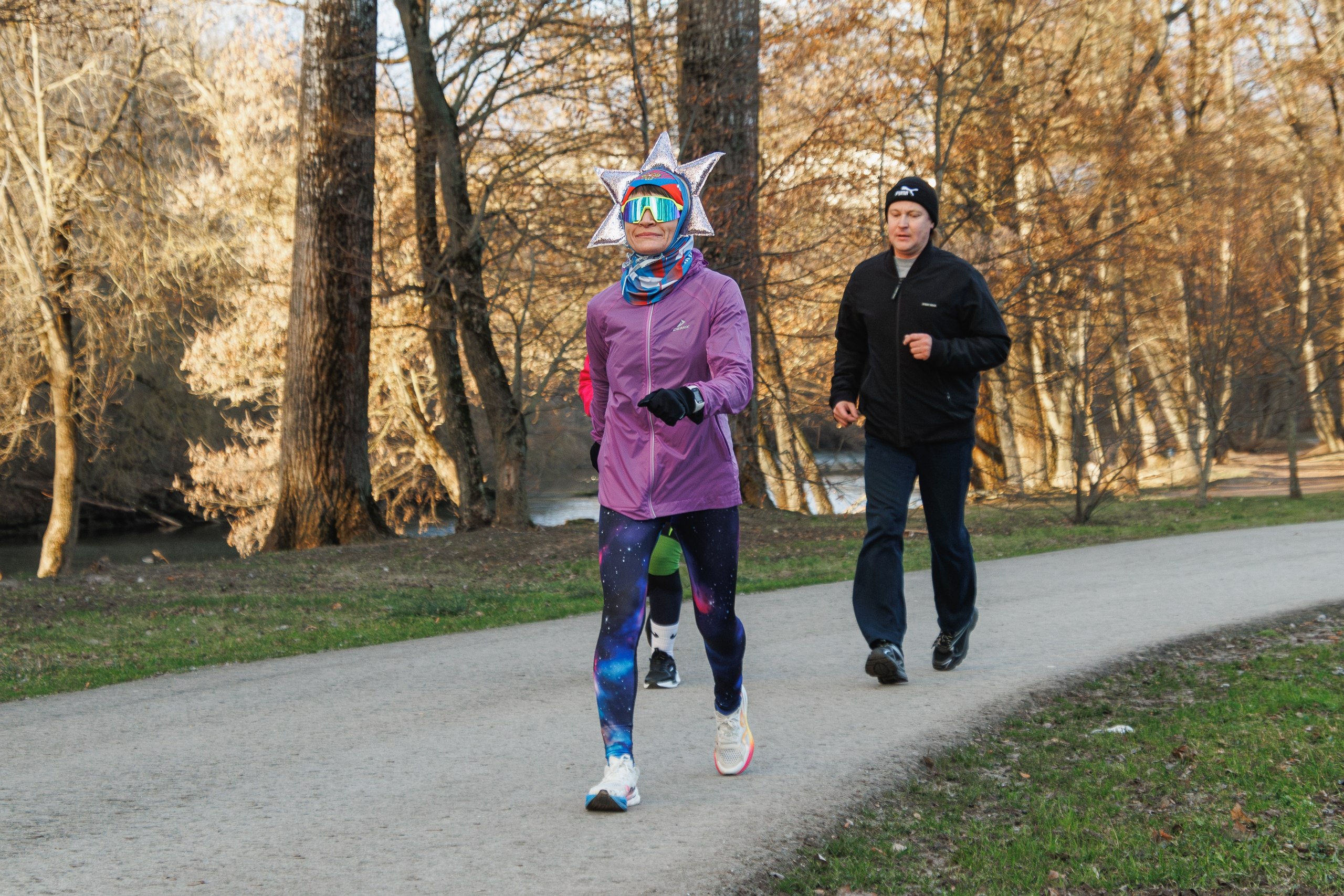 И ЮБИЛЕЙ, И КОСМОС. В Курске отметили пятилетие дружеских парковых пробежек И ЮБИЛЕЙ, И КОСМОС. В Курске отметили пятилетие дружеских парковых пробежек