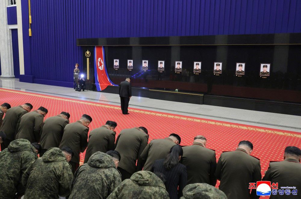 Сапёры из КНДР вернулись домой после участия в разминировании в Курской области Сапёры из КНДР вернулись домой после участия в разминировании в Курской области