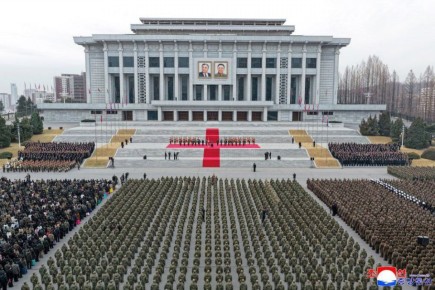 В Пхеньяне прошла церемония приветствия инженерно-сапёрной части Корейской народной армии, вернувшейся из Курской области