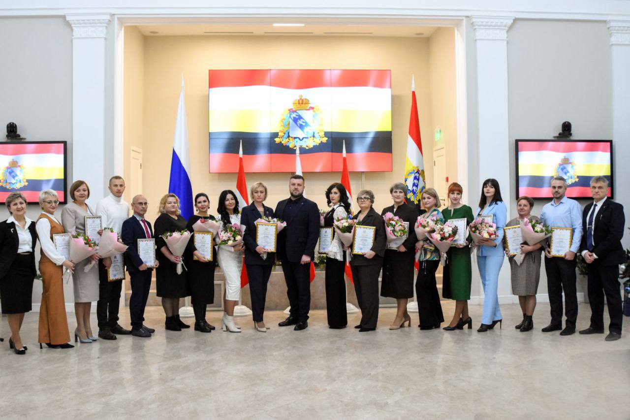 Виктор Петров: 12 декабря 2025 года в администрации Курской области с участием заместителя Губернатора Курской области и полномочного представителя Губернатора Курской области в Курской областной Думе Е.В. Лобова состоялось... Виктор Петров: 12 декабря 2025 года в администрации Курской области с участием заместителя Губернатора Курской области и полномочного представителя Губернатора Курской области в Курской областной Думе Е.В. Лобова состоялось...